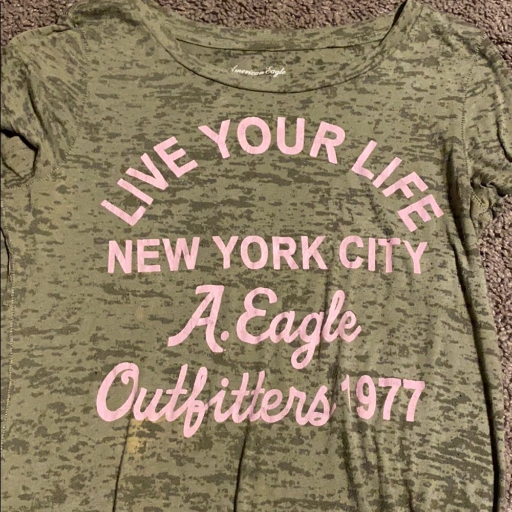 Green American eagle shirt